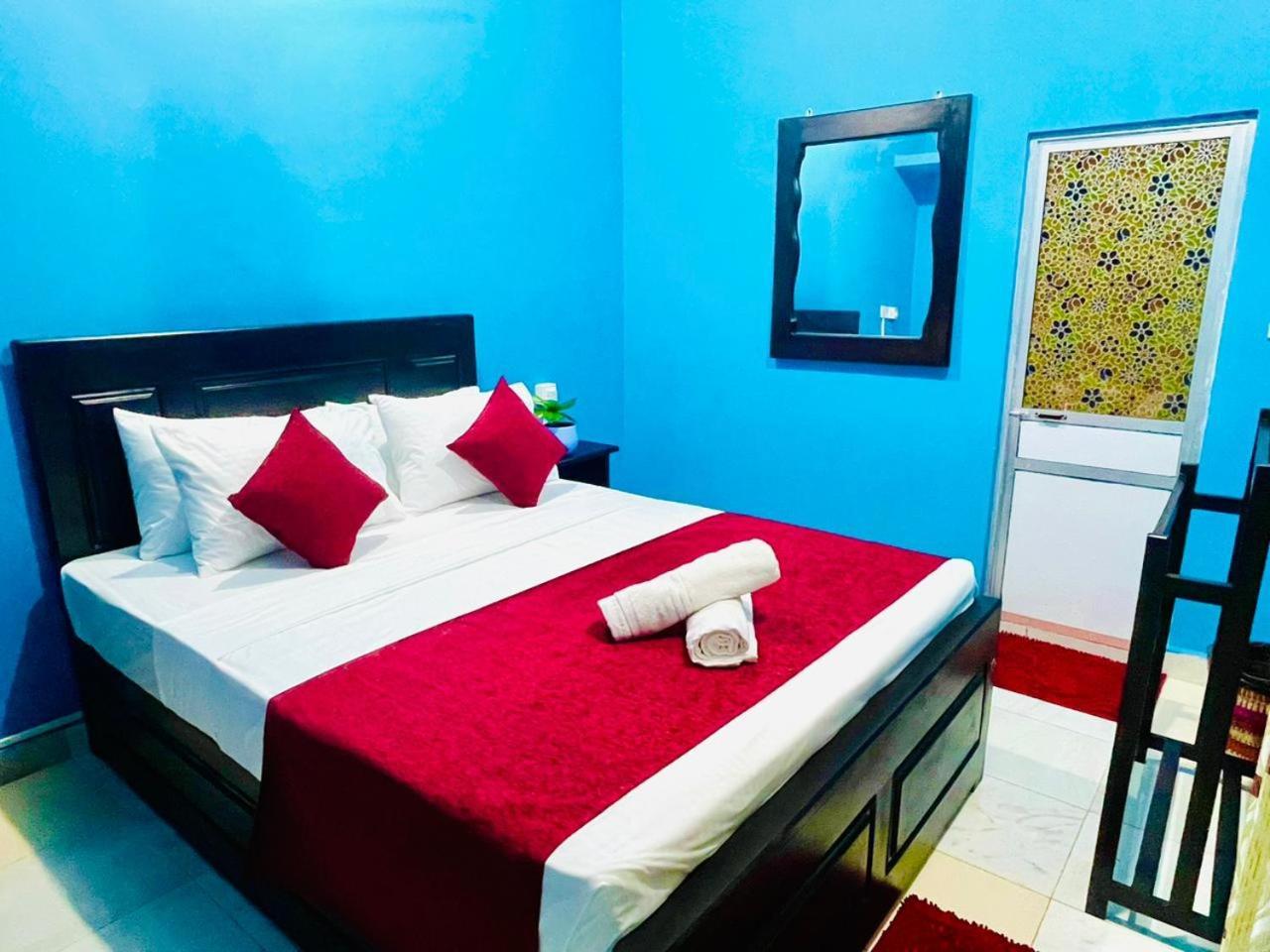 Hema Holiday Villa Тринкомале Екстериор снимка