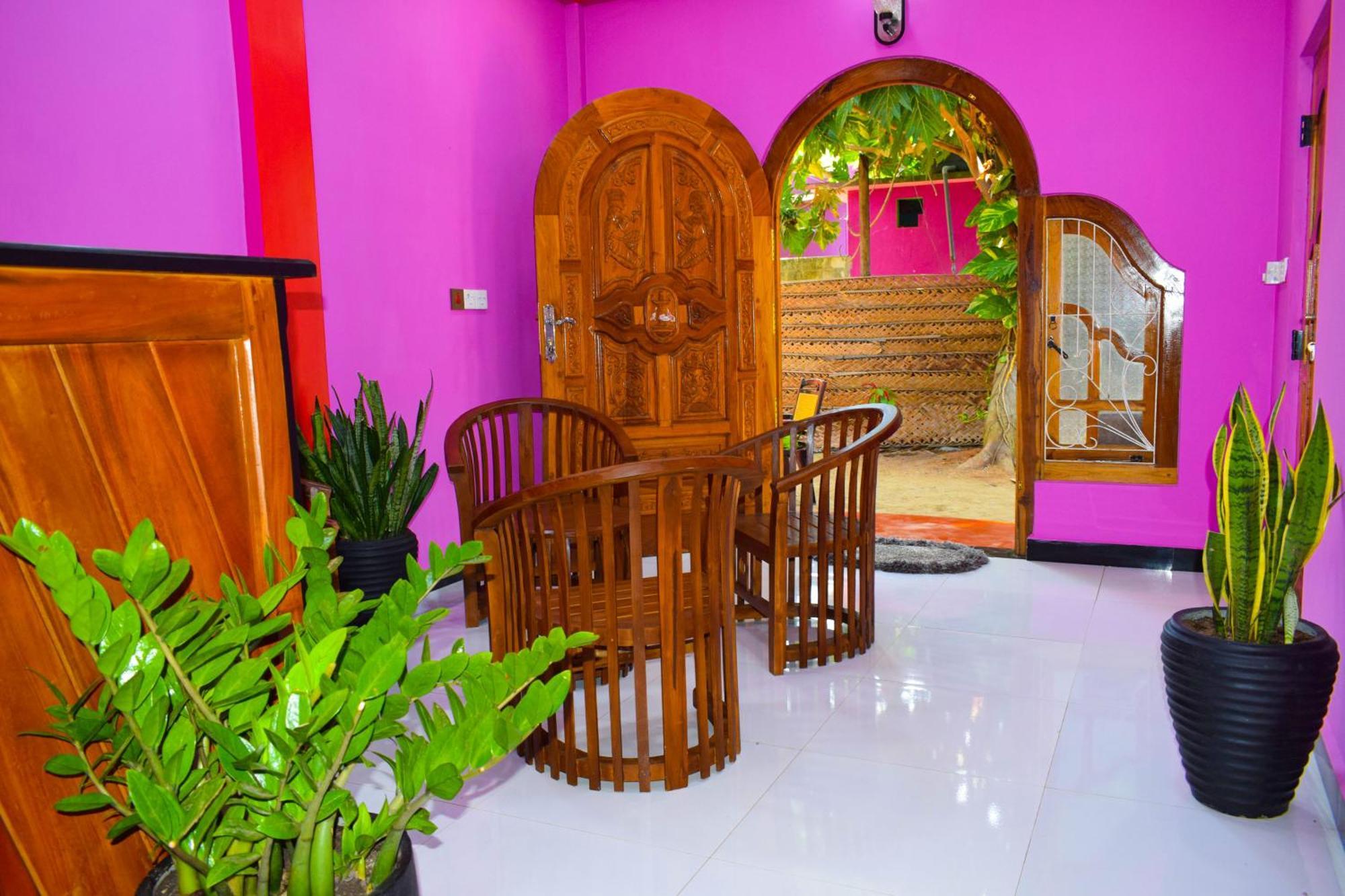 Hema Holiday Villa Тринкомале Екстериор снимка